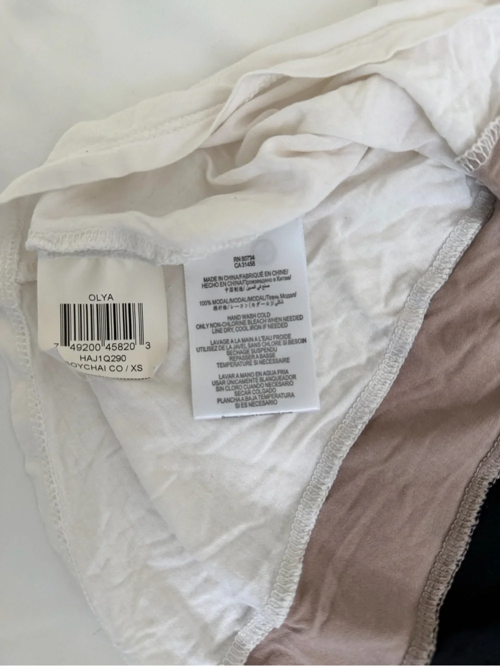 BCBGMaxAzria Black, White & Taupe Colorblock Long-Sleeve Tee